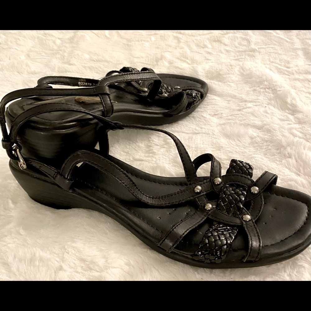 Geox Sandals size 8.5 black. Strappy AND comfortable. Some wear & tear a…